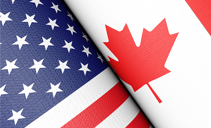 Drapeaux américain et canadien